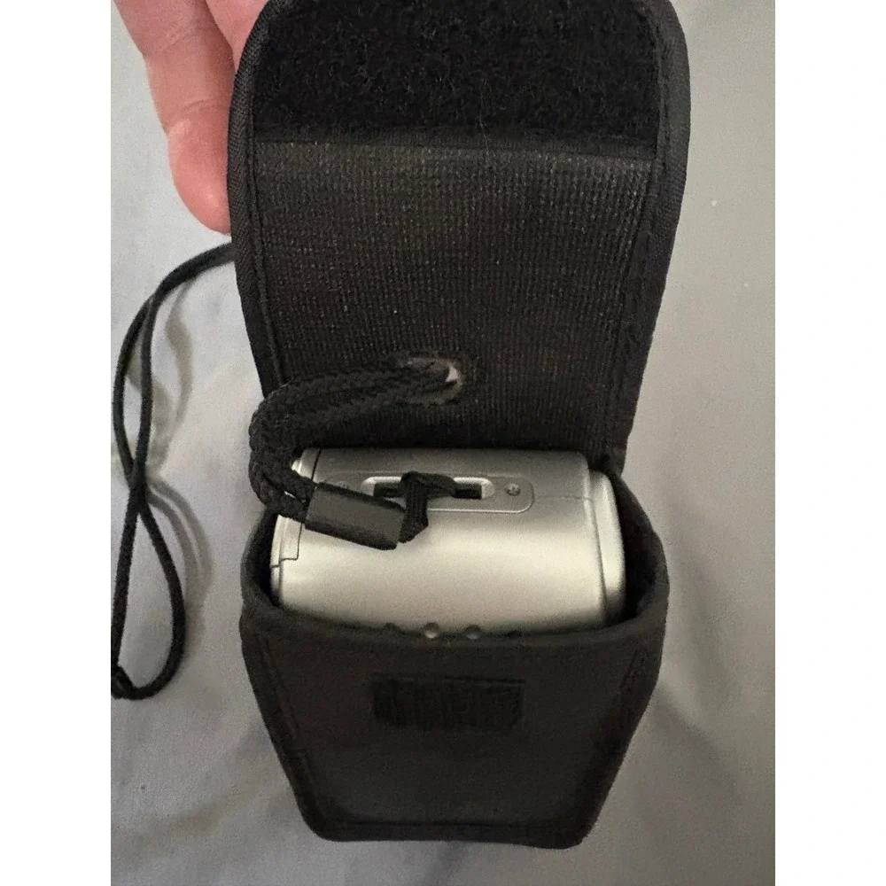 Premier M-1550D Silver Compact Digital Camera with Case Auto Flash 35-50mm